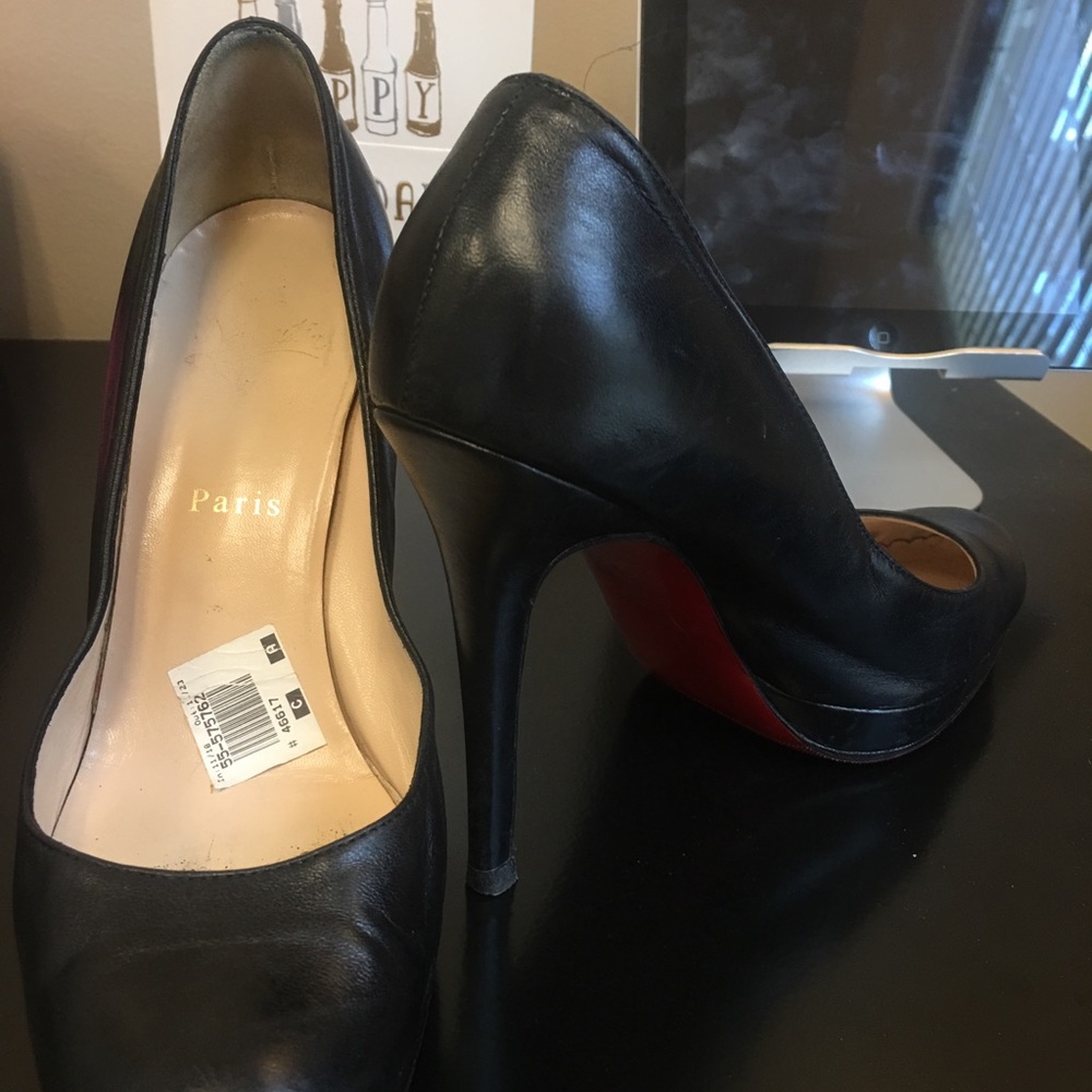 Christian Louboutin Black 39